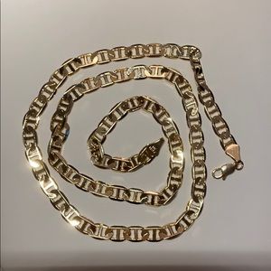 New gold plated chain. Width 6 mm, length 23.5 “